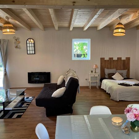 Le Noyer: Petit Chalet Cosy Proche De Mulhouse Riedisheim Exterior photo