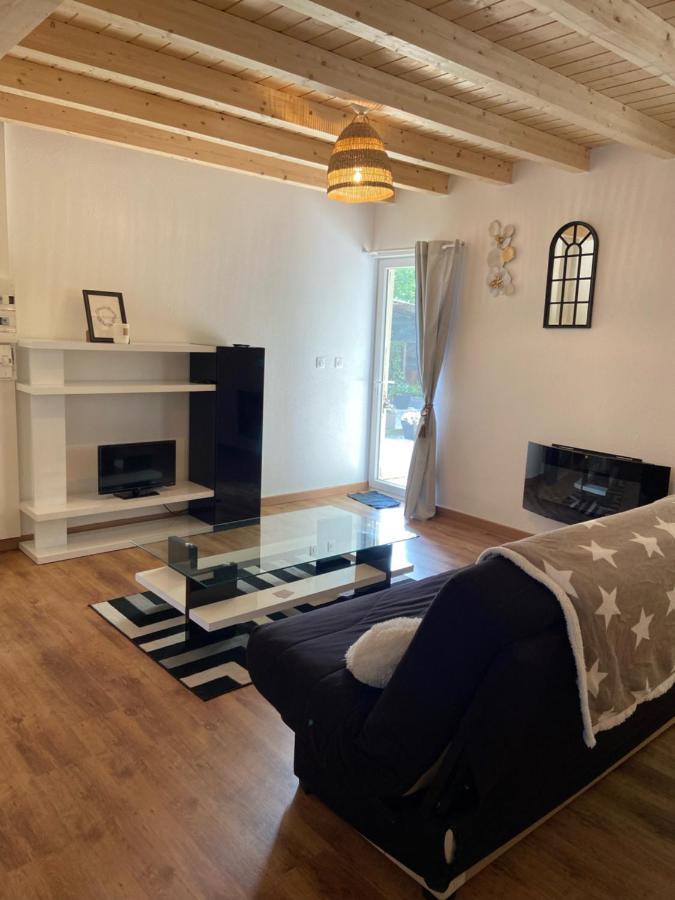 Le Noyer: Petit Chalet Cosy Proche De Mulhouse Riedisheim Exterior photo