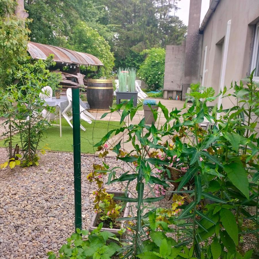Le Noyer: Petit Chalet Cosy Proche De Mulhouse Riedisheim Exterior photo